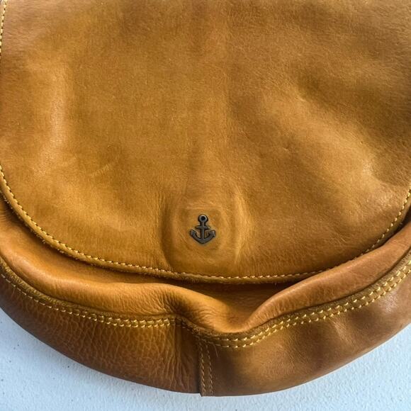 Harbour 2nd Crossbody Bag Leather Cotton Lining Magnetic Zipper Adjustable Strap - Picture 3 of 14